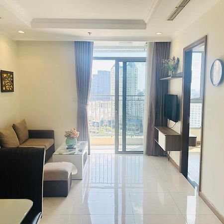 Luxhomes Saigon - Vinhomes Central Park ホーチミン市 エクステリア 写真