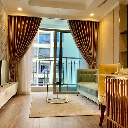 Luxhomes Saigon - Vinhomes Central Park ホーチミン市 エクステリア 写真