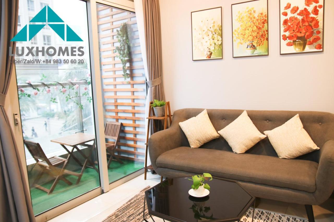 Luxhomes Saigon - Vinhomes Central Park ホーチミン市 エクステリア 写真