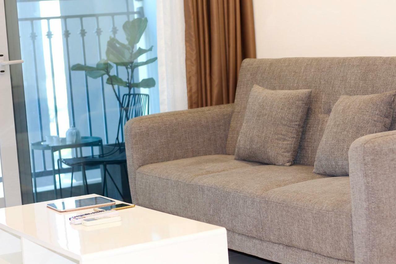 Luxhomes Saigon - Vinhomes Central Park ホーチミン市 エクステリア 写真