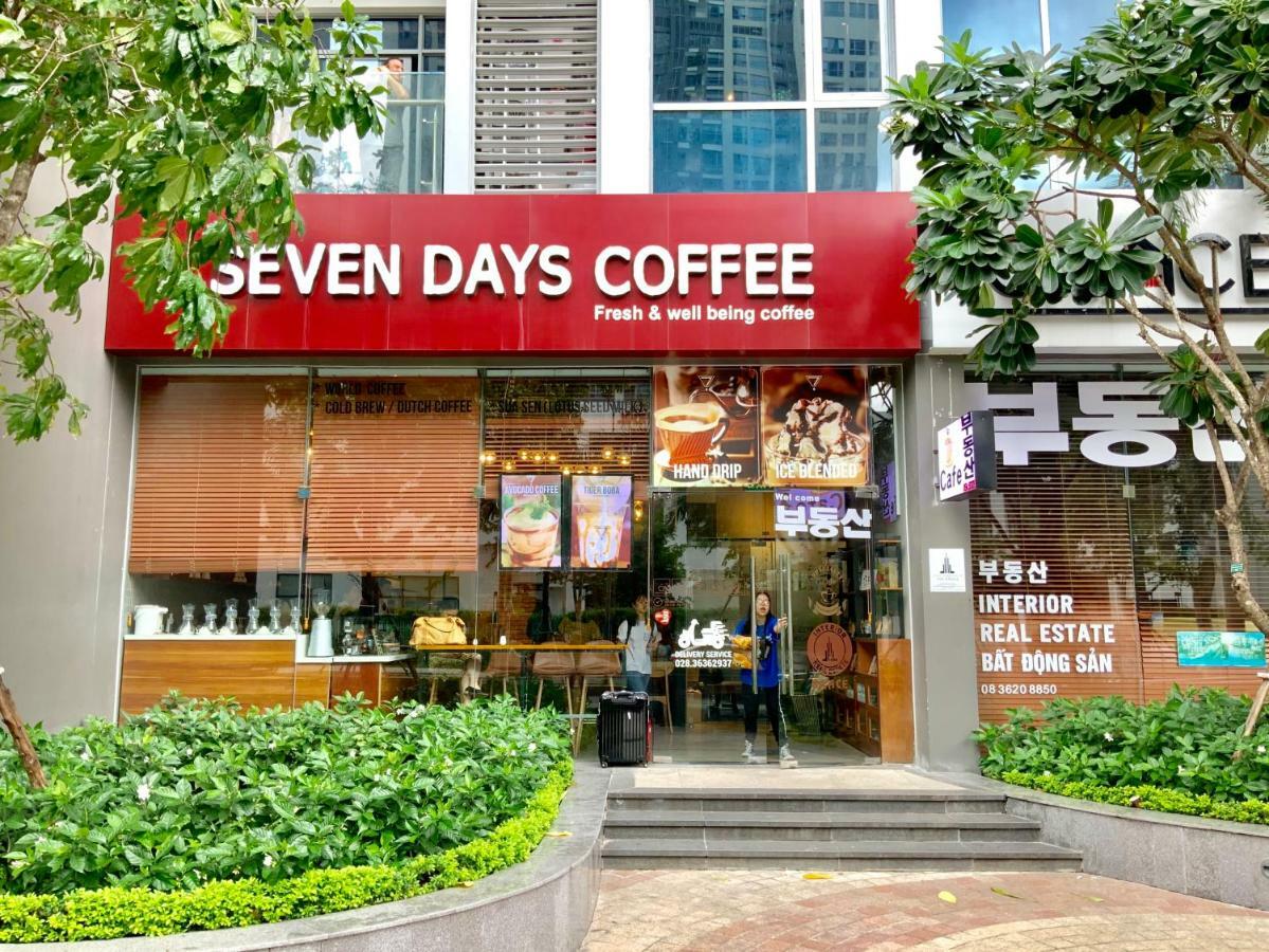 Luxhomes Saigon - Vinhomes Central Park ホーチミン市 エクステリア 写真