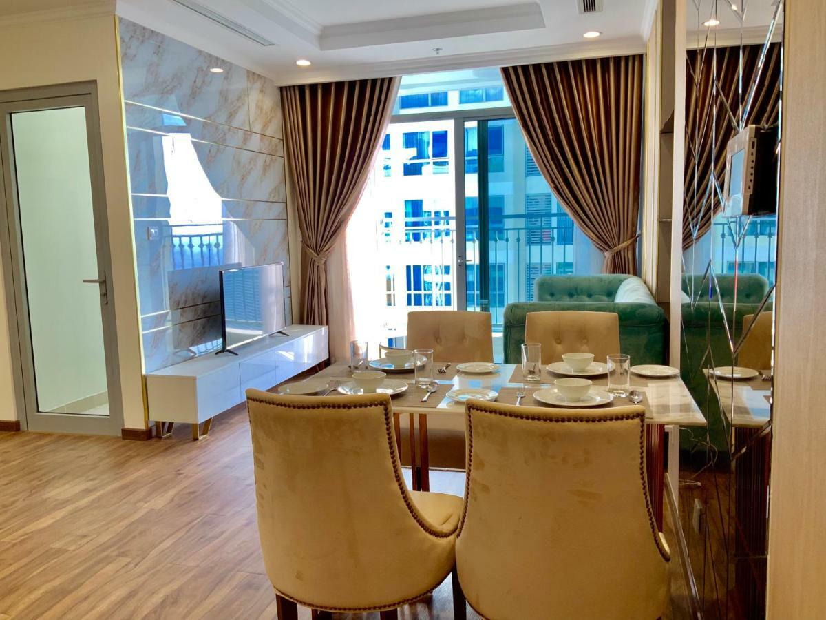 Luxhomes Saigon - Vinhomes Central Park ホーチミン市 エクステリア 写真