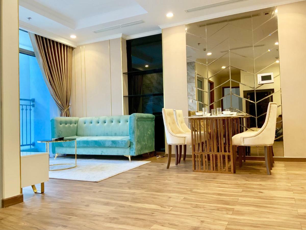 Luxhomes Saigon - Vinhomes Central Park ホーチミン市 エクステリア 写真